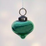 Shiny Green Onion Bauble