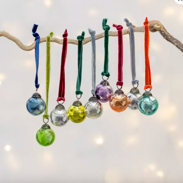 Textured Baubles with Sari Loops