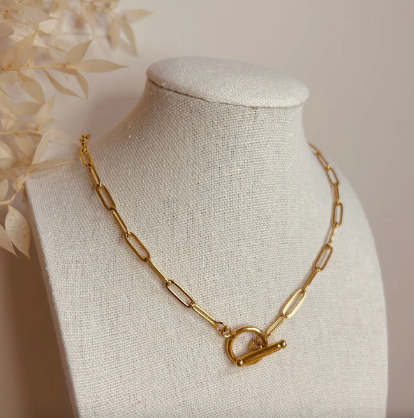 Little Nell Everyday Long Link Bar Clasp Necklace