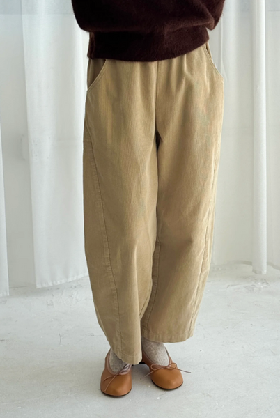Le Bon Shoppe Corduroy Arc Pants - Khaki 2