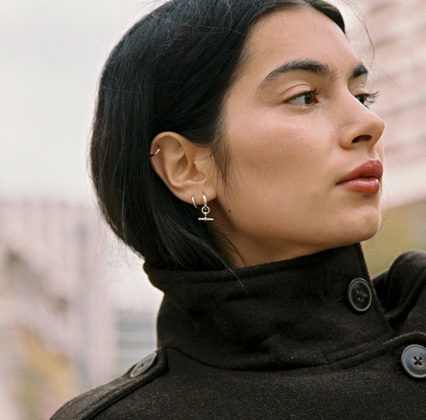 By Rae The Piha T-bar Huggies Silver