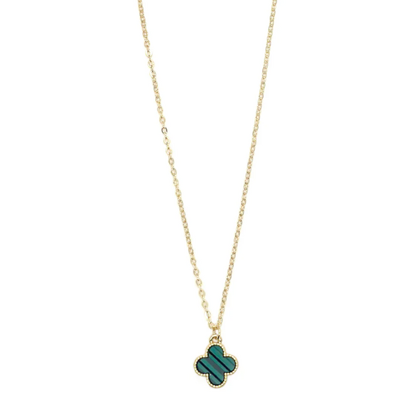 Isles & Stars Clover Pendant Necklace in Gold
