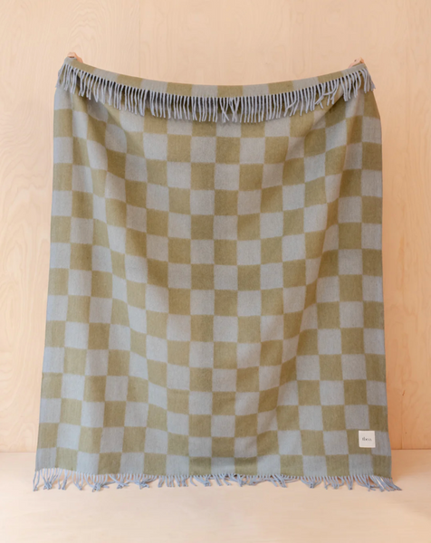 Tbco_Lambswool_Blanket_in_Blue_Block_Check whole blanket