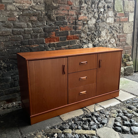 files/Vintage_G_Plan_Teak_Sideboard_1.heic
