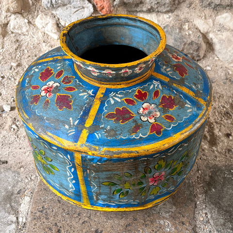 files/Vintage_Hand_Painted_Decorative_Metal_Pot.png