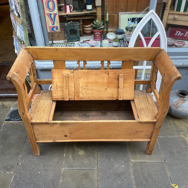 Vintage Pine Lift Up Lid Bench Lid Open