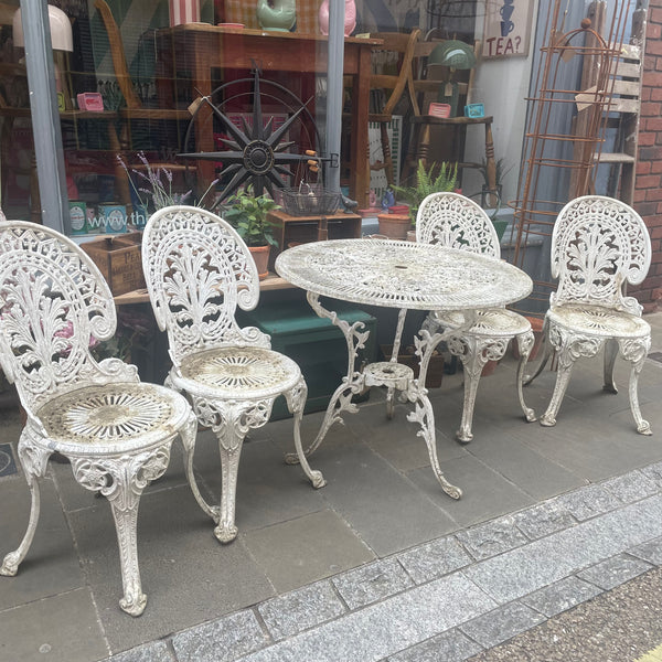 Vintage garden table and chairs set left side