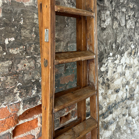 files/Vintage_ladder_1.jpg
