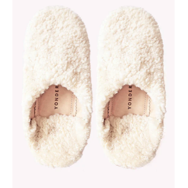 files/Yonder_Sheepskin_Babouche_Slippers.png