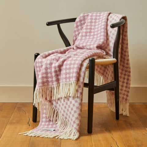 files/reversible-jacquard-spot-mulberry2.jpg