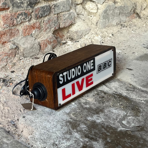 files/studio_one_live_-_lightbox.heic