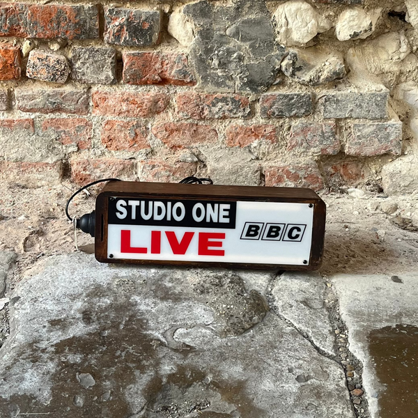 studio one live lightbox