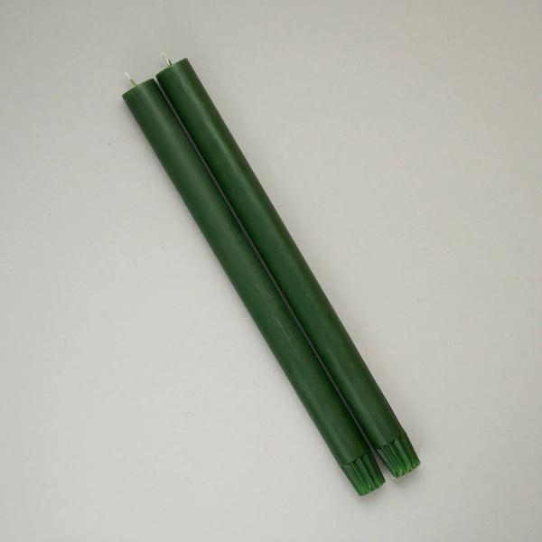 True Grace Dining Candle - Holly