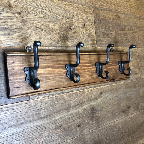 Set of 4 Metal Hooks